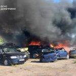 У Краматорську через удар дрона згоріли шість автівок