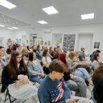 У Дніпрі для молоді Донеччини провели лекцію про жінок у визвольній боротьбі